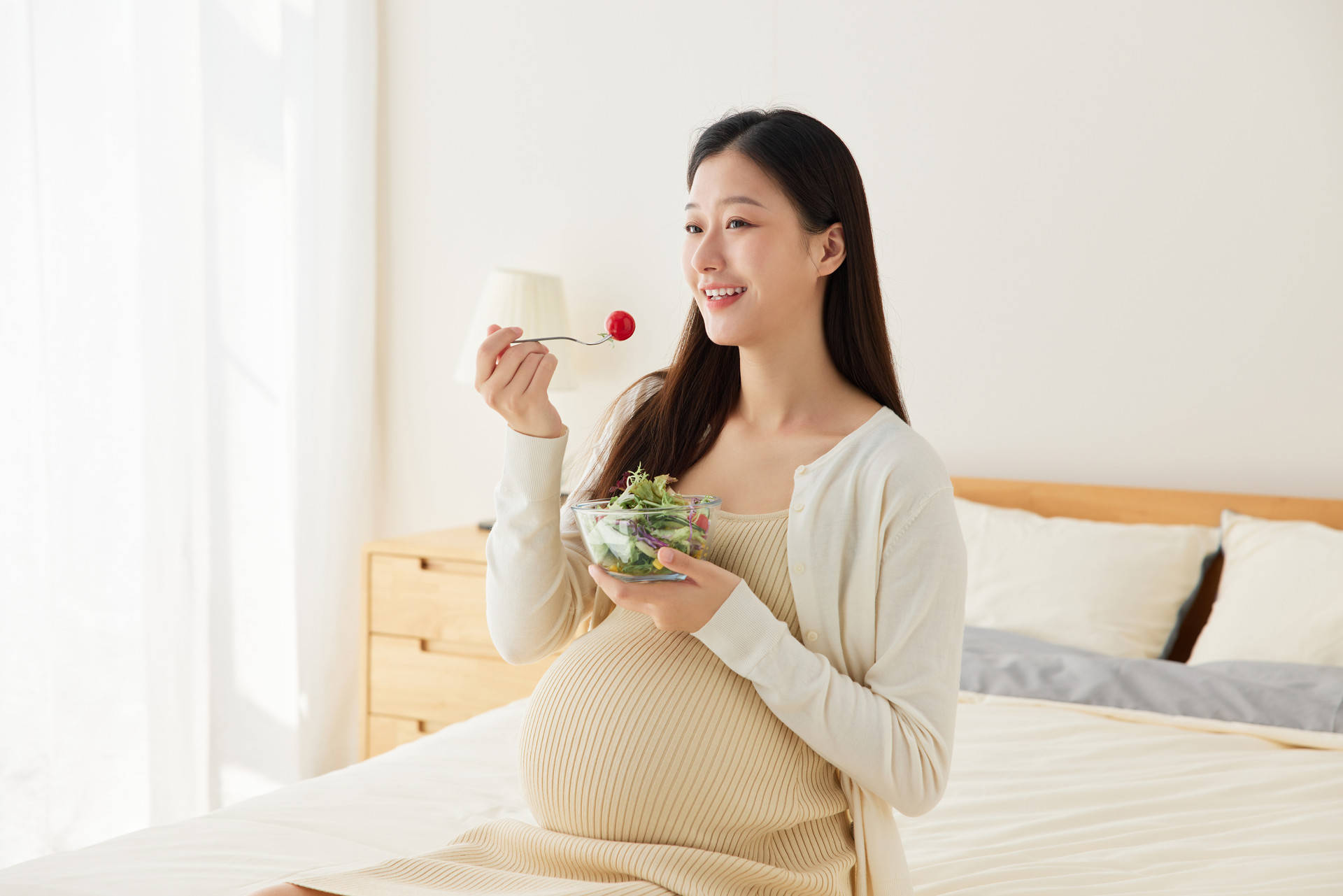 孕中期吃什么长胎不长肉(附4类食物推荐)