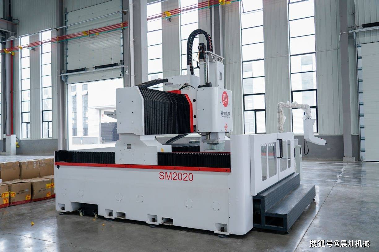 一台非金属五轴加工中心的寿命是多久