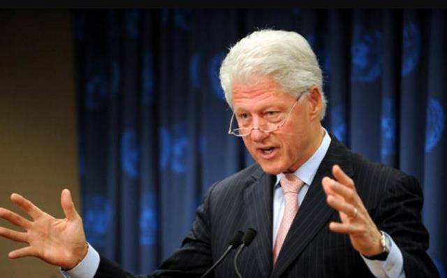 美国历史上三位被弹劾的总统:以一票之差被判无罪,他泪洒法庭_尼克松