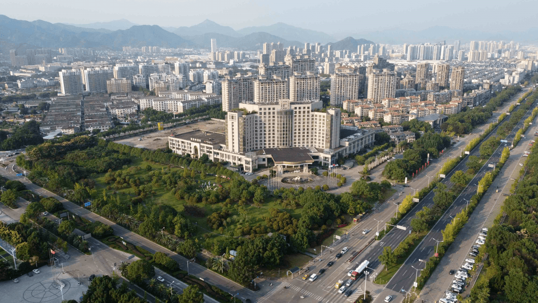 有房丨玉环城建竞得玉环塘垟未来社区商住地丨临海华侨大酒店地块成交