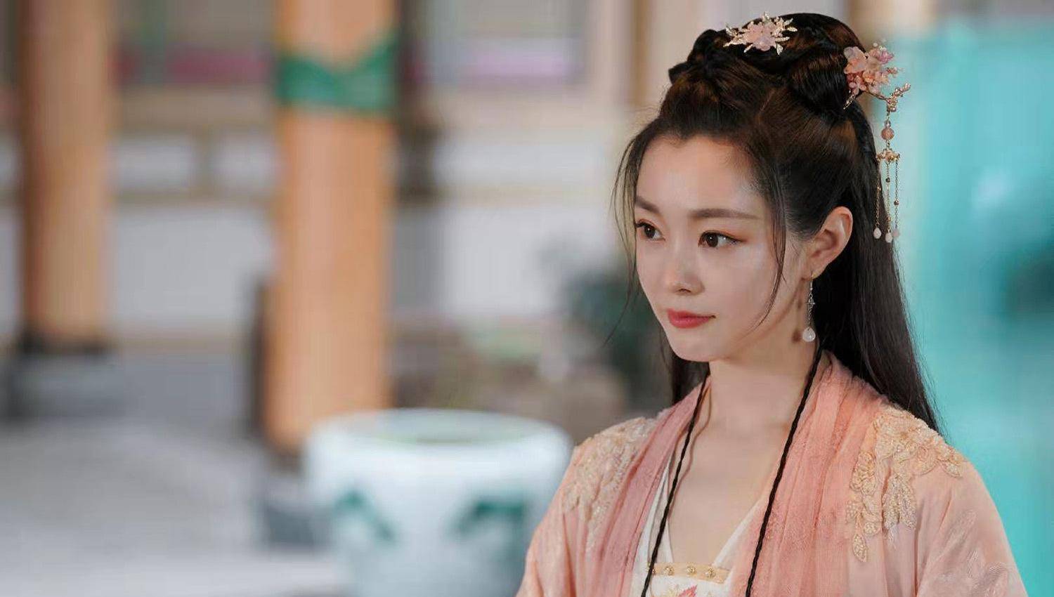 万万没想到,34岁"无人敢娶"的宋轶,才是真正的人间清醒!