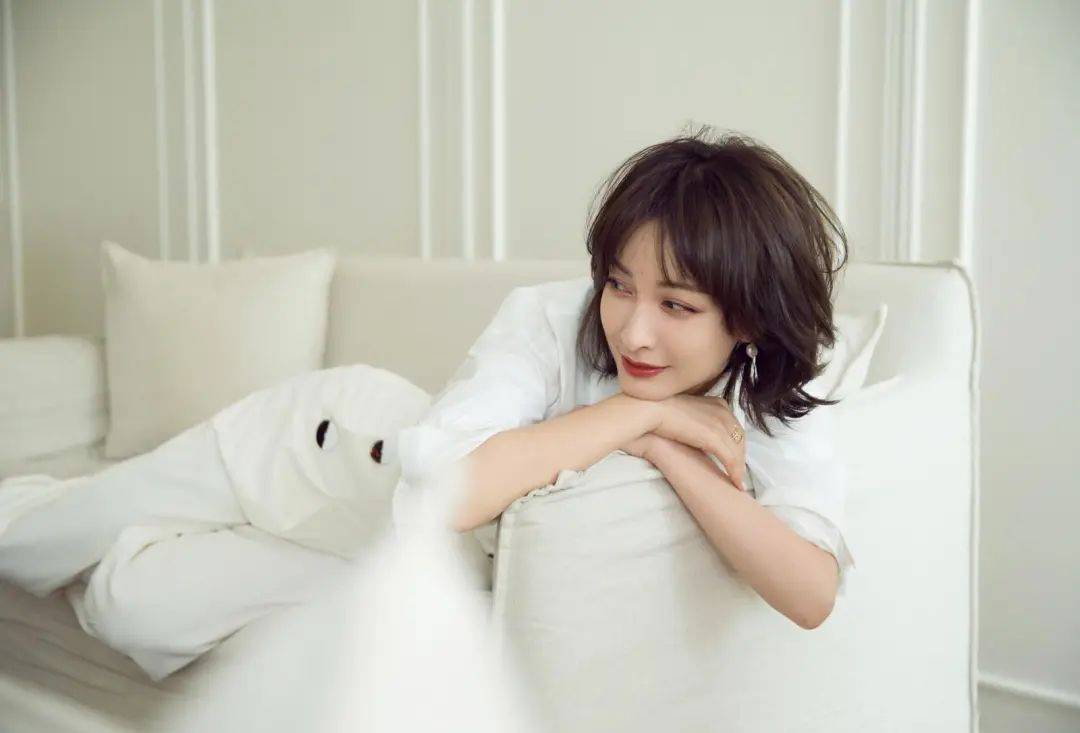 吴昕恋情曝光,已经秘密领证?_郑凯_时候_名字