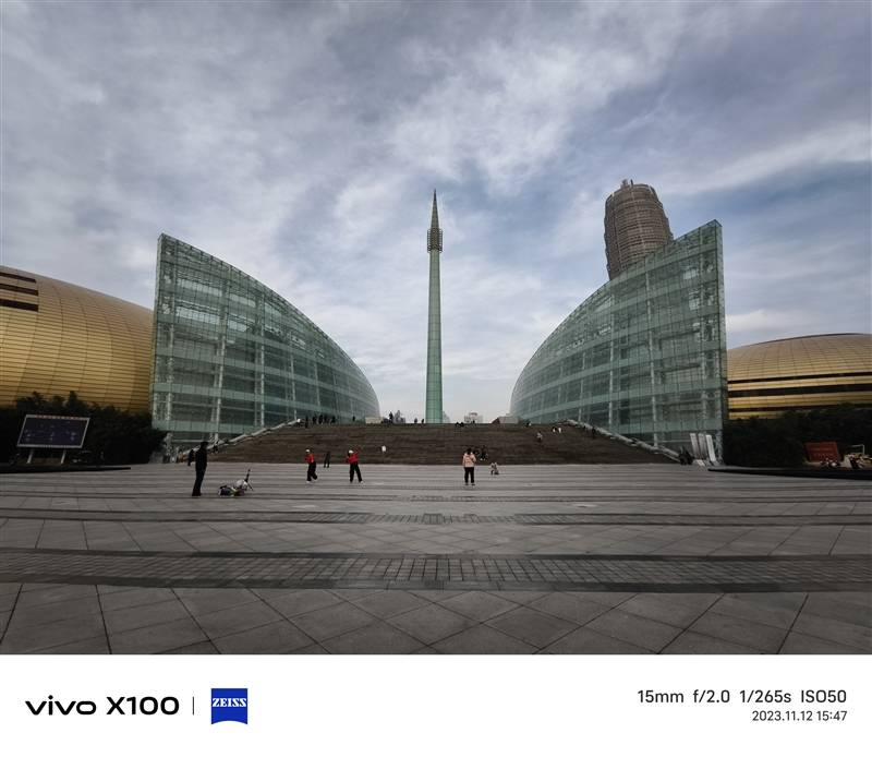 潜望长焦不再是超大杯的特权！vivo X100评测：最具性价比的标准版影像旗舰(图28)