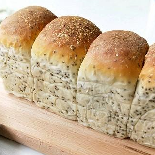 原创
            奇亚籽酸奶土司(300克萌版)