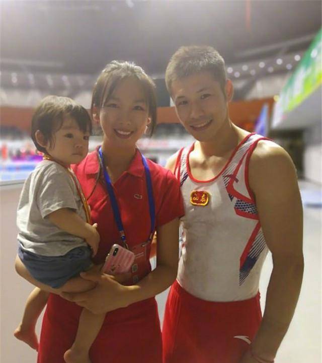 曾被白富美倒追,如今身家过亿生活幸福_张成龙_赵紫嫣_邹凯