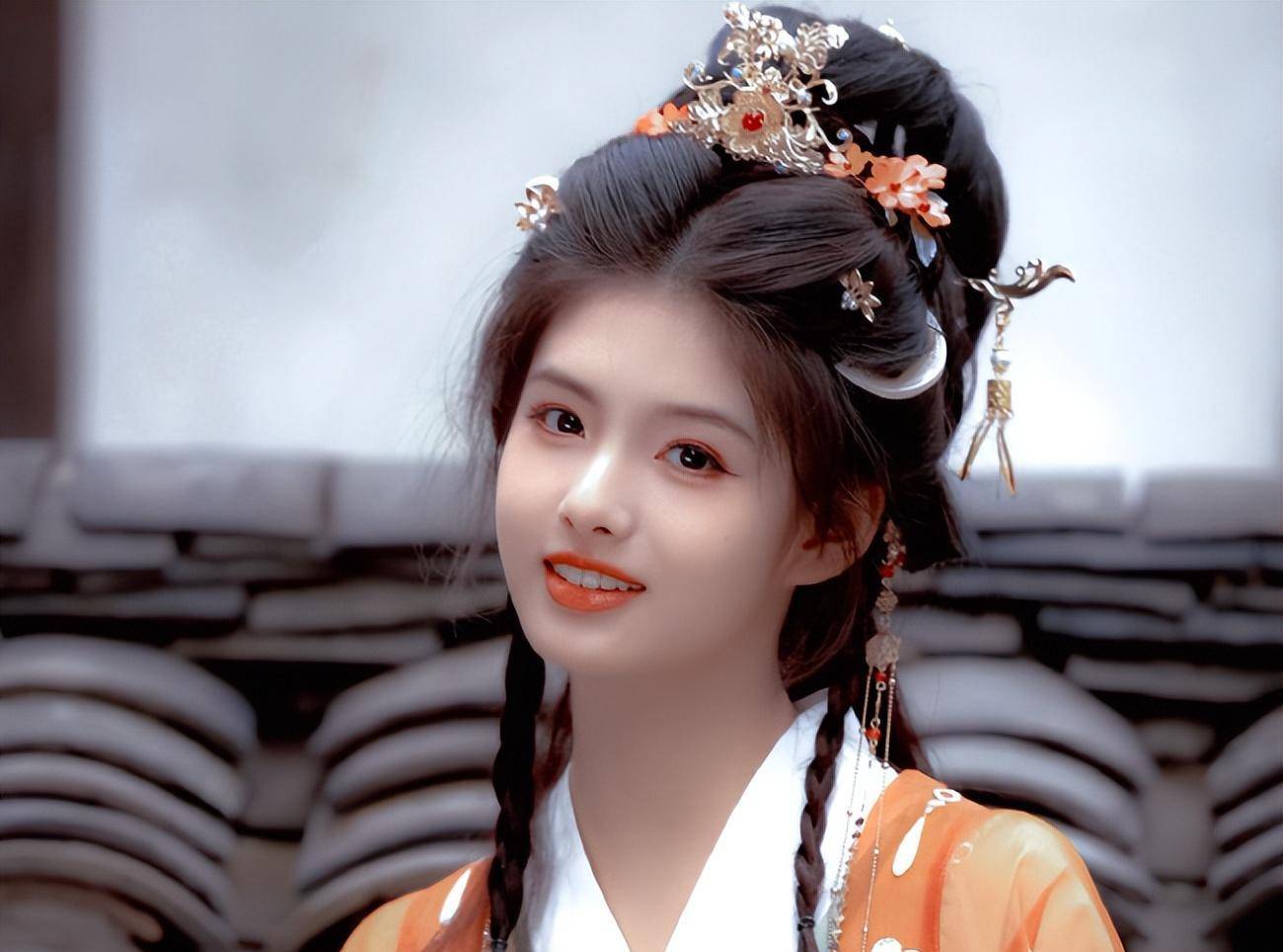 《大梦归离》陈都灵但凡拉胯一些,这些"绝色女配"让她上不了桌_奚梦瑶