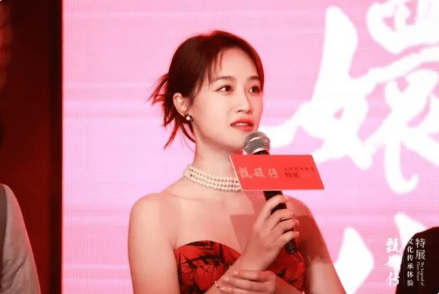 梦回紫禁,凤仪万千,赏心乐事,御苑穿花,意境东方,凤凰于飞和东西市集