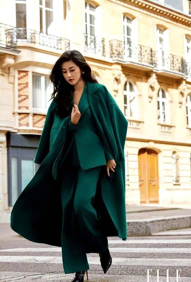 穿黑裙贵妇脸超美,新剧合作刘亦菲颜值不输_朱珠仅_时尚_裙子