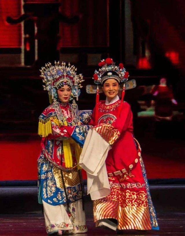 黄梅戏《女驸马》原型在唐末,没参加科举,官居七品,因何辞官?