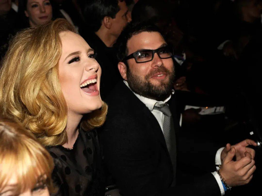 阿黛尔官宣再婚!