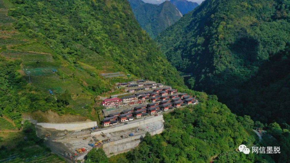 遇道墨脱 巴登村蝶变_门巴族_新村_竹编