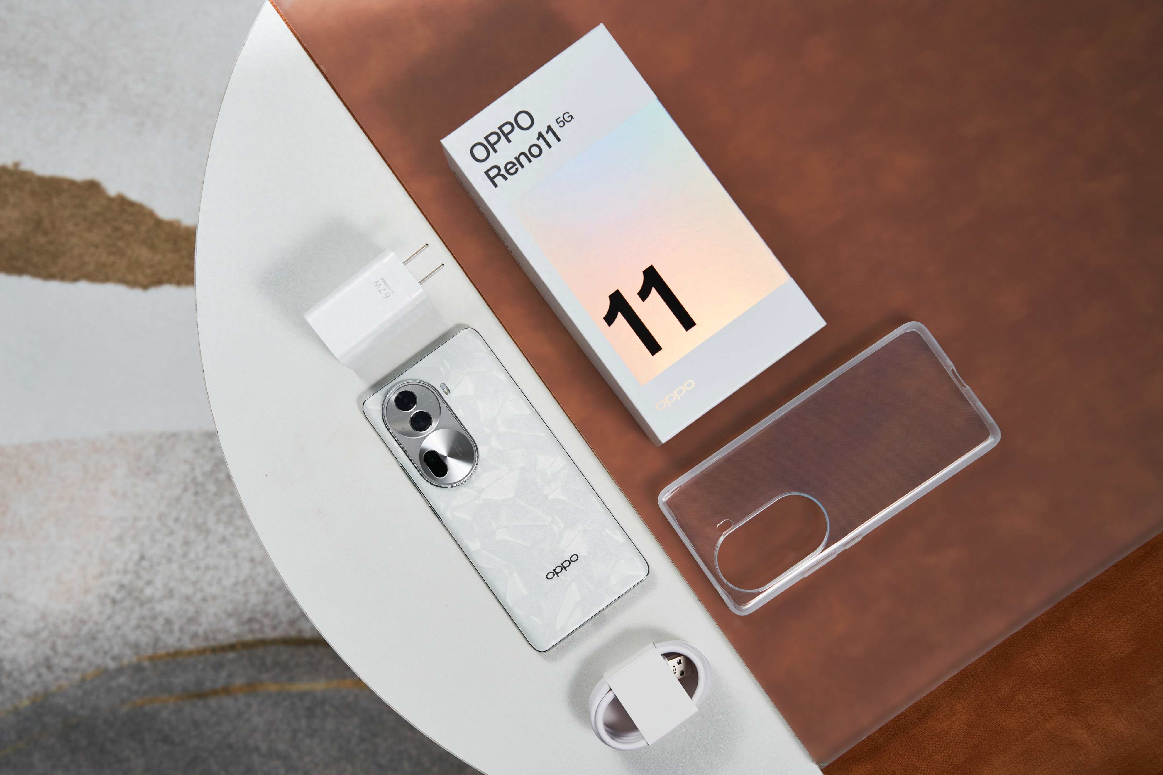 oppo reno11如约而至,第一时间开箱上手,实际体验表现惊艳_人像_基本