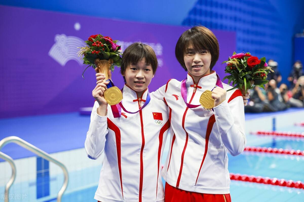 陈芋汐夺冠再收大礼,坐稳一姐王位,全红婵巴黎陷被动_成绩_比赛_巴黎