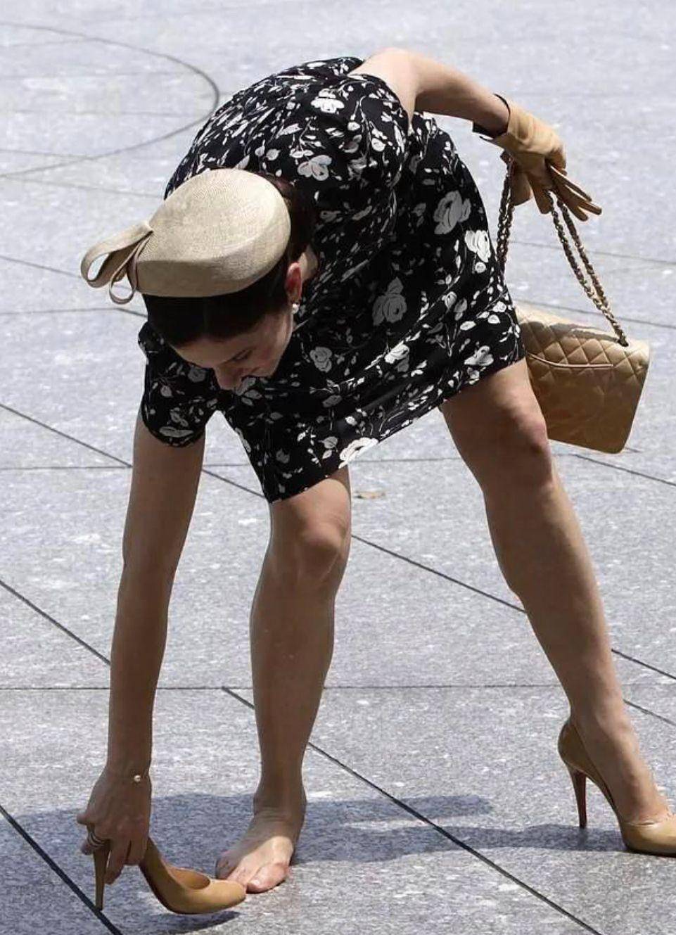 破坏王室优雅的其实是"高跟鞋",_凯特_鞋跟_脚后跟