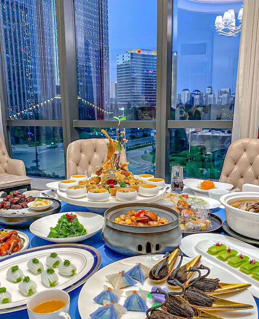 香港荣记臻品荟:匠心三载,感恩回馈福利来啦