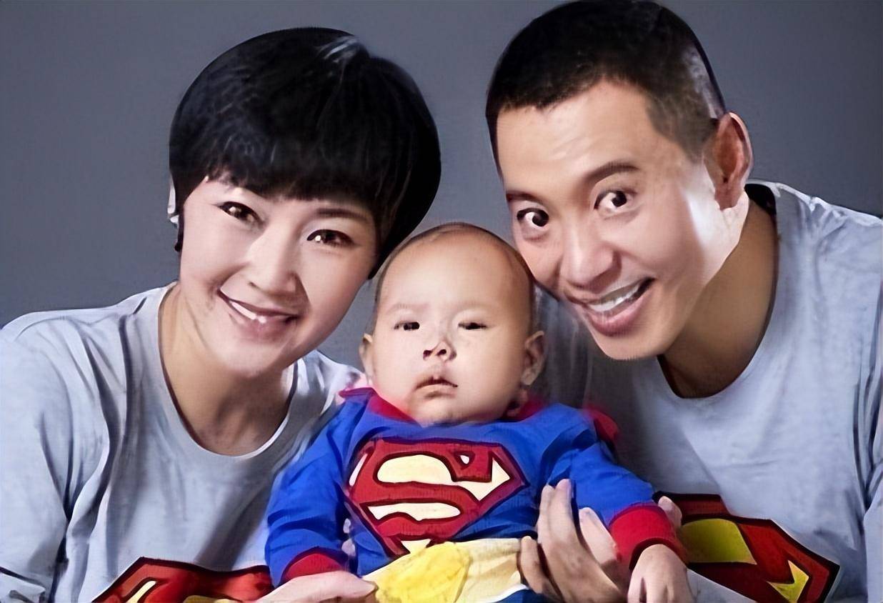 谷智鑫:34岁拍戏坠马瘫痪,痴情女友照顾他8年,未办婚礼是遗憾_好朋友