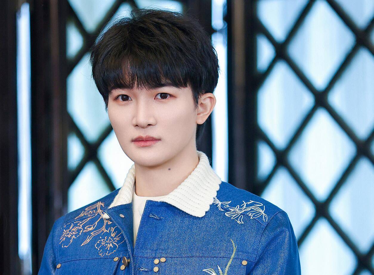 《跑男》首播,周深封神,郑恺尴尬,沙溢乱带节奏,白鹿自证清白_节目