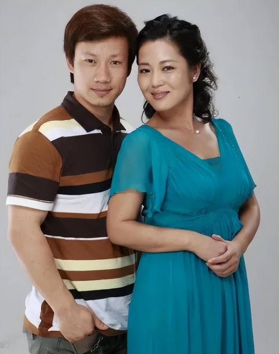 演员王茜华:我这辈子最正确的决定,就是45岁高龄为小丈夫生儿子_周京