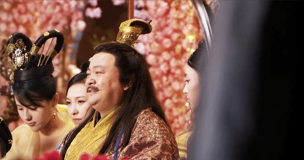 皇帝含泪答应,回宫后便召来侍寝_陈叔宝_陈霸先_舅舅