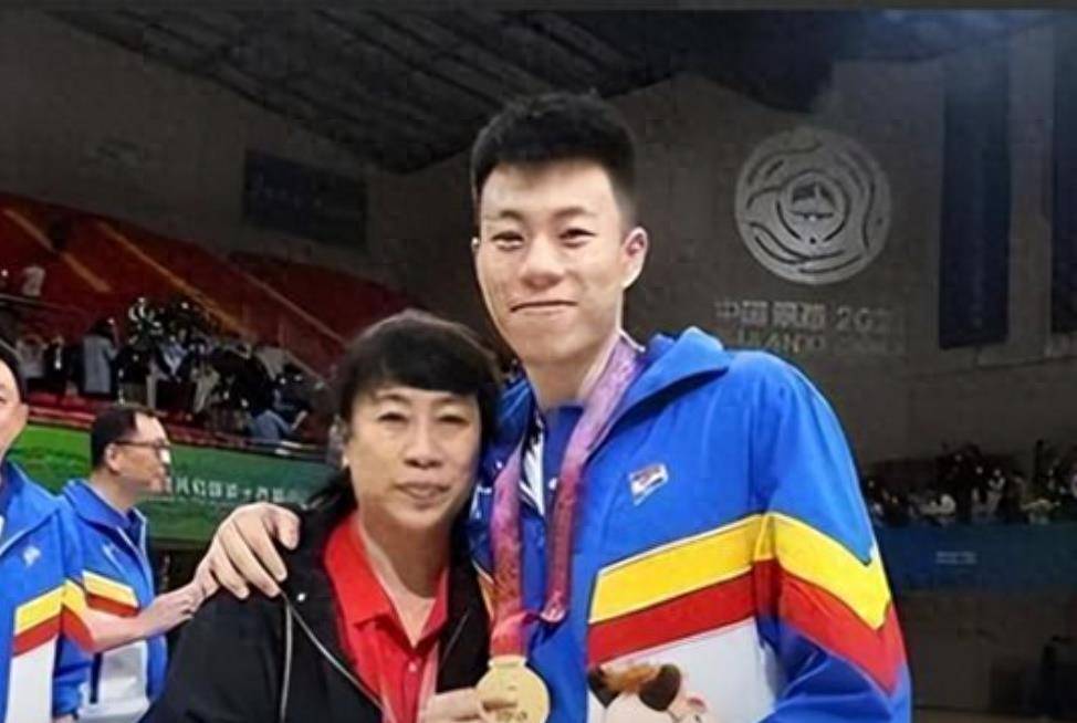 被张镇麟牵扯,王芳卸任篮协?