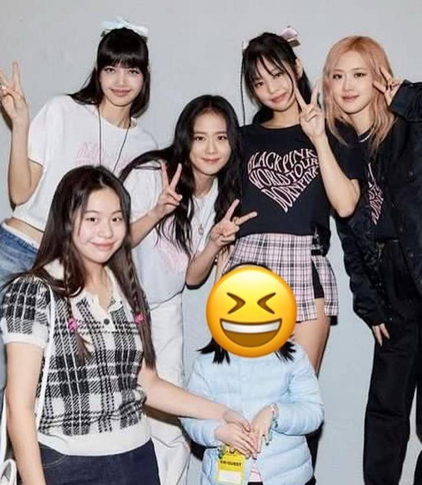 甘比带女儿街头追星,14岁刘秀桦打扮成熟气场强大,穿高跟鞋与母亲身高