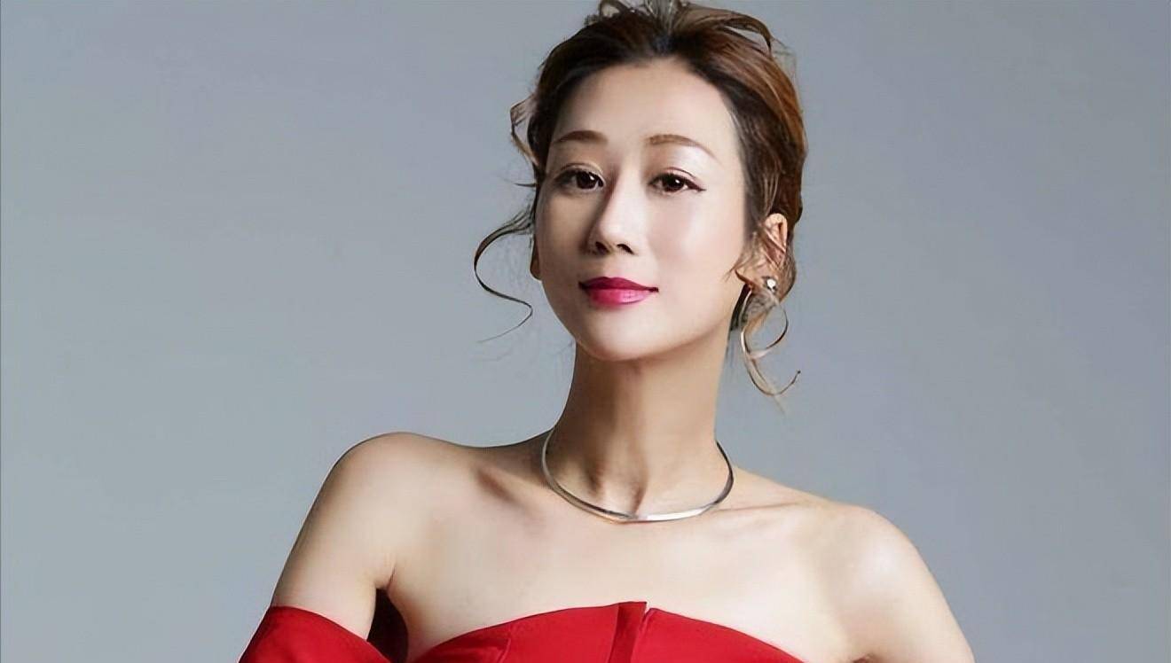 蒋丽莎:5年4胎从来不坐月子,如今38岁的她,老过54岁的丈夫_陈浩民