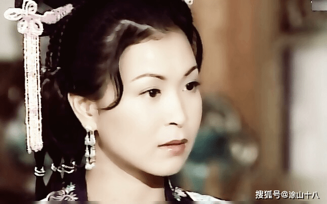最美公孙绿萼:主动放弃走红,与男友恋爱24年才结婚,她怎么了?