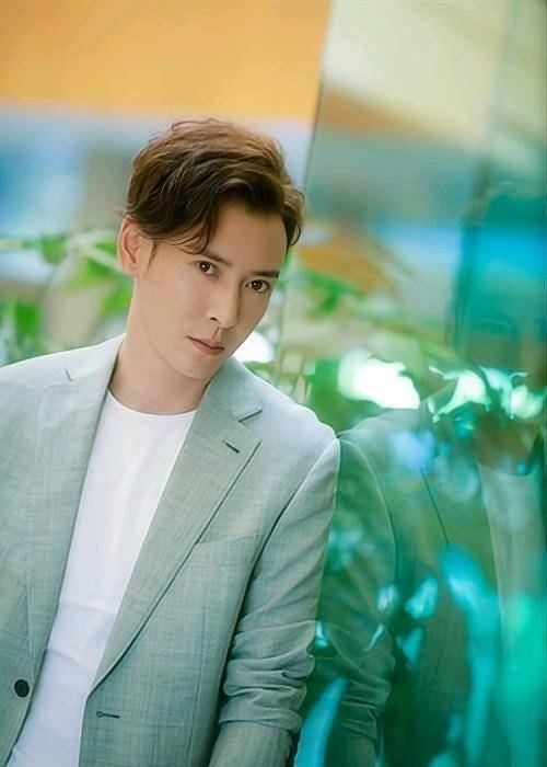 演员韩栋:我这辈子最正确的决定,就是娶了经纪人为妻_生活_工作_父母