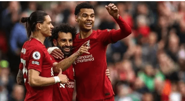 红军利物浦大战蓝月曼城!回顾十年前的天王山之战!_比赛_历史_球迷