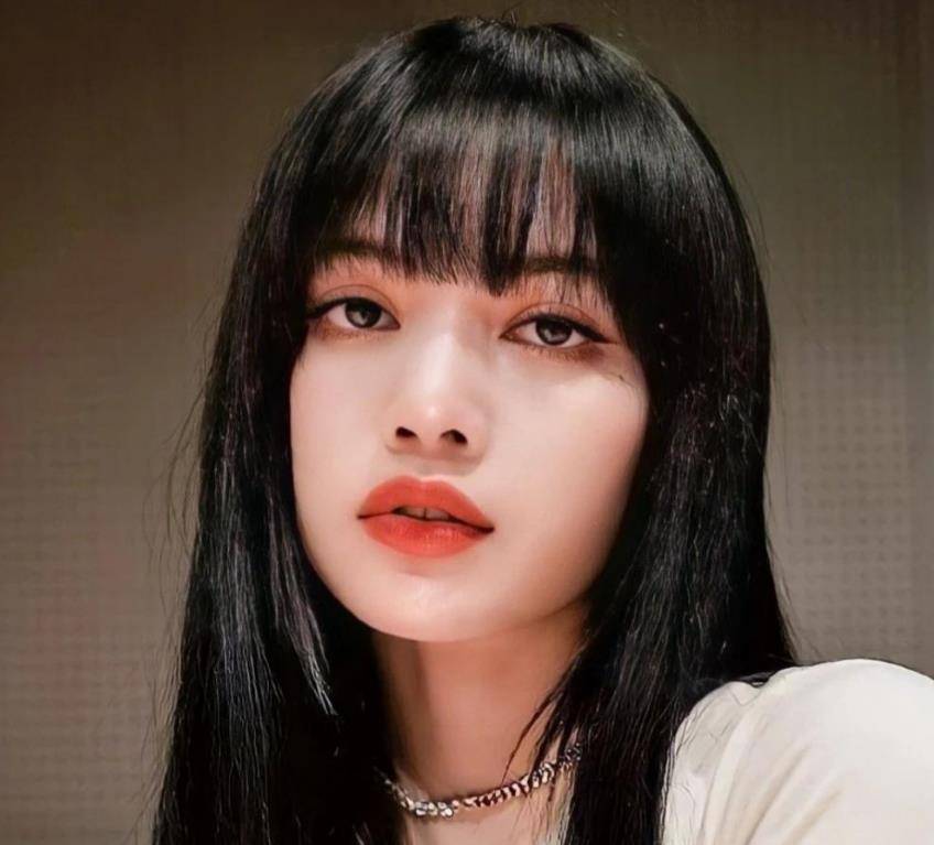 疯马秀处罚来了,lisa被封号,杨颖张嘉倪被禁言全凉了_事件_社交_影响