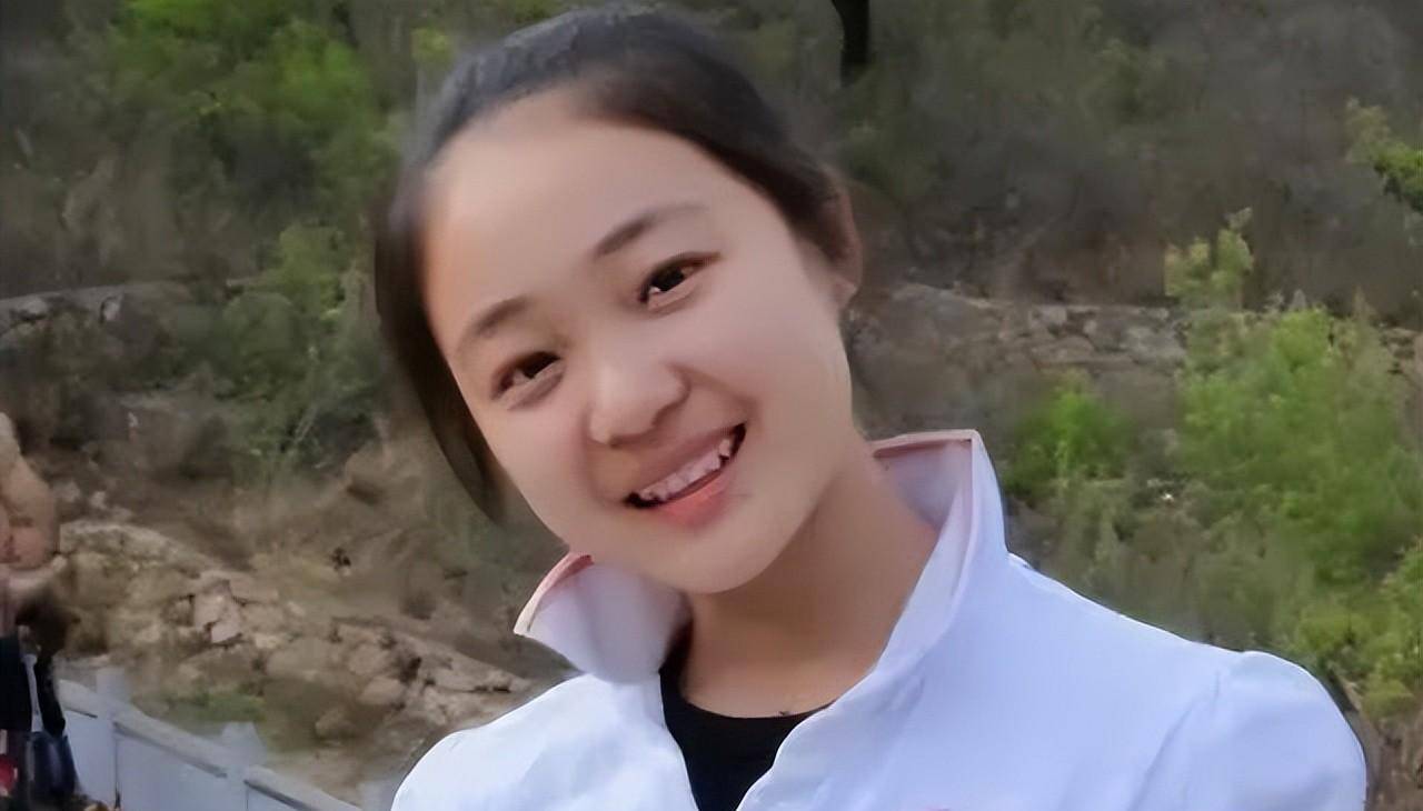 演员齐如意:7岁出道,12岁爆红,当红时出国留学,如今无戏可拍_父母