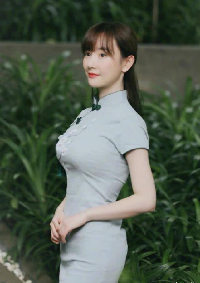有种"时尚过猛"叫张檬,当她穿上旗袍那一刻:男粉都沦陷了_身材_因为