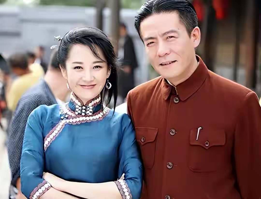 他靠演反派出名,曾和许晴传绯闻,57岁娶了圈外妻子,低调且幸福_米学东