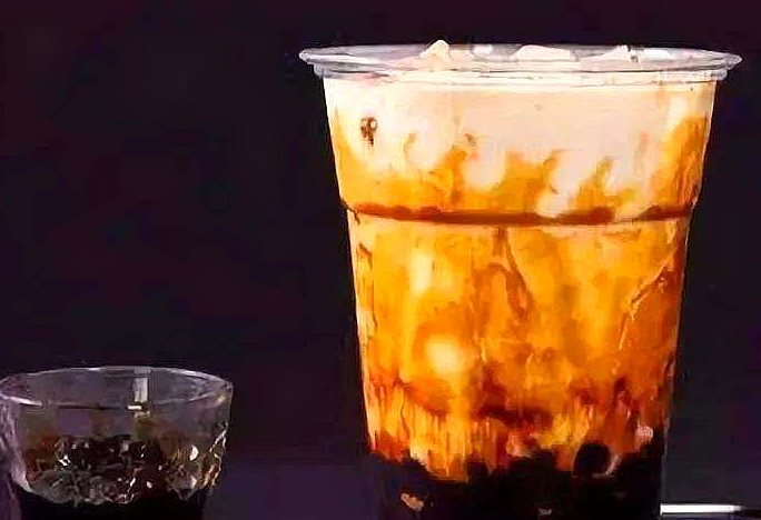 火爆全球的网红鹿角巷、老虎堂黑糖**鲜奶、脏脏茶做法分享！(图1)