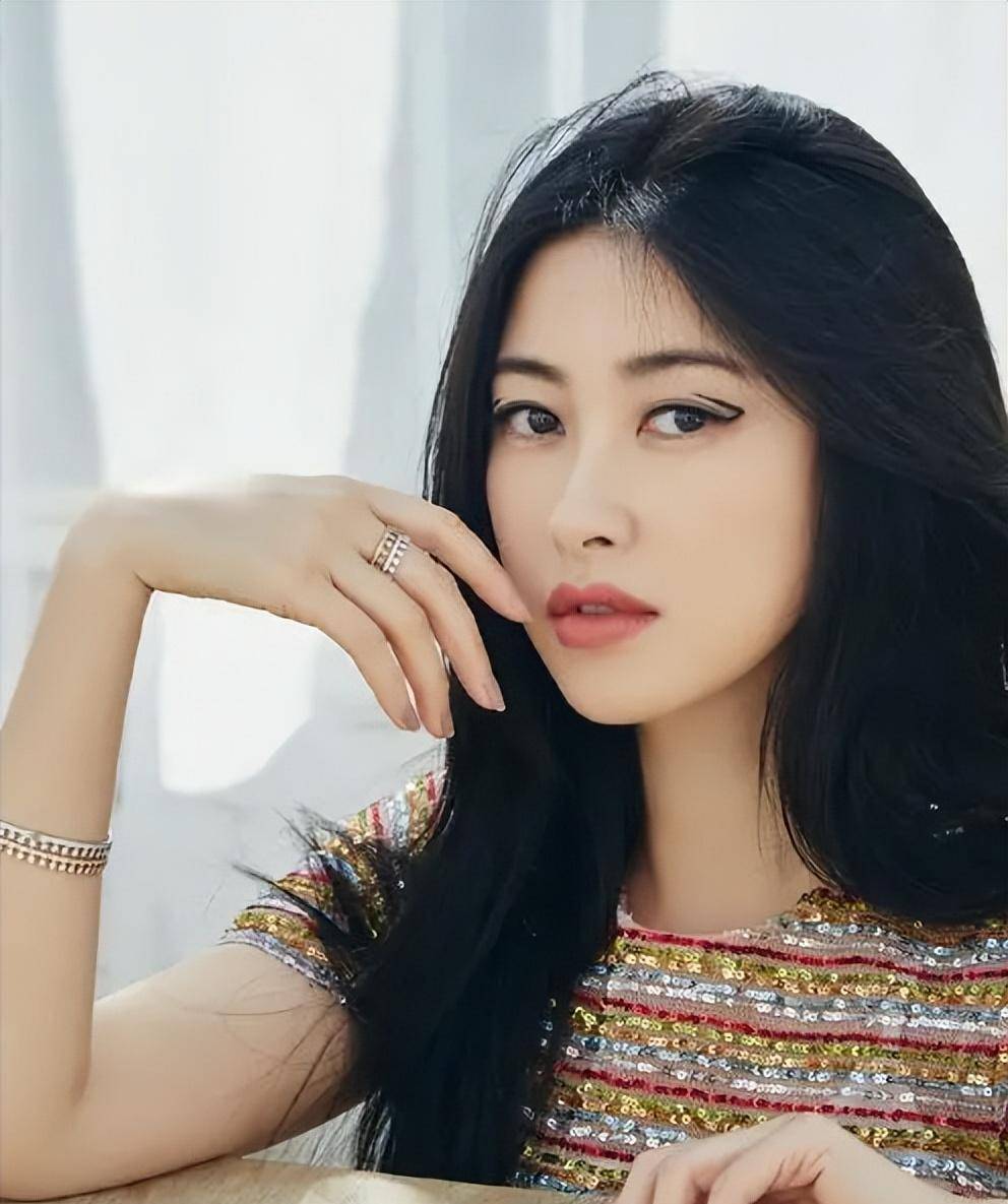 39岁朱珠,绝世美貌堪称完美!_魅力_气质_榜样