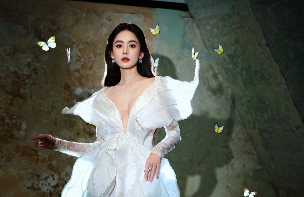 请联系本账号作者删除账号,图片与内容无关,请勿评论)古力娜扎