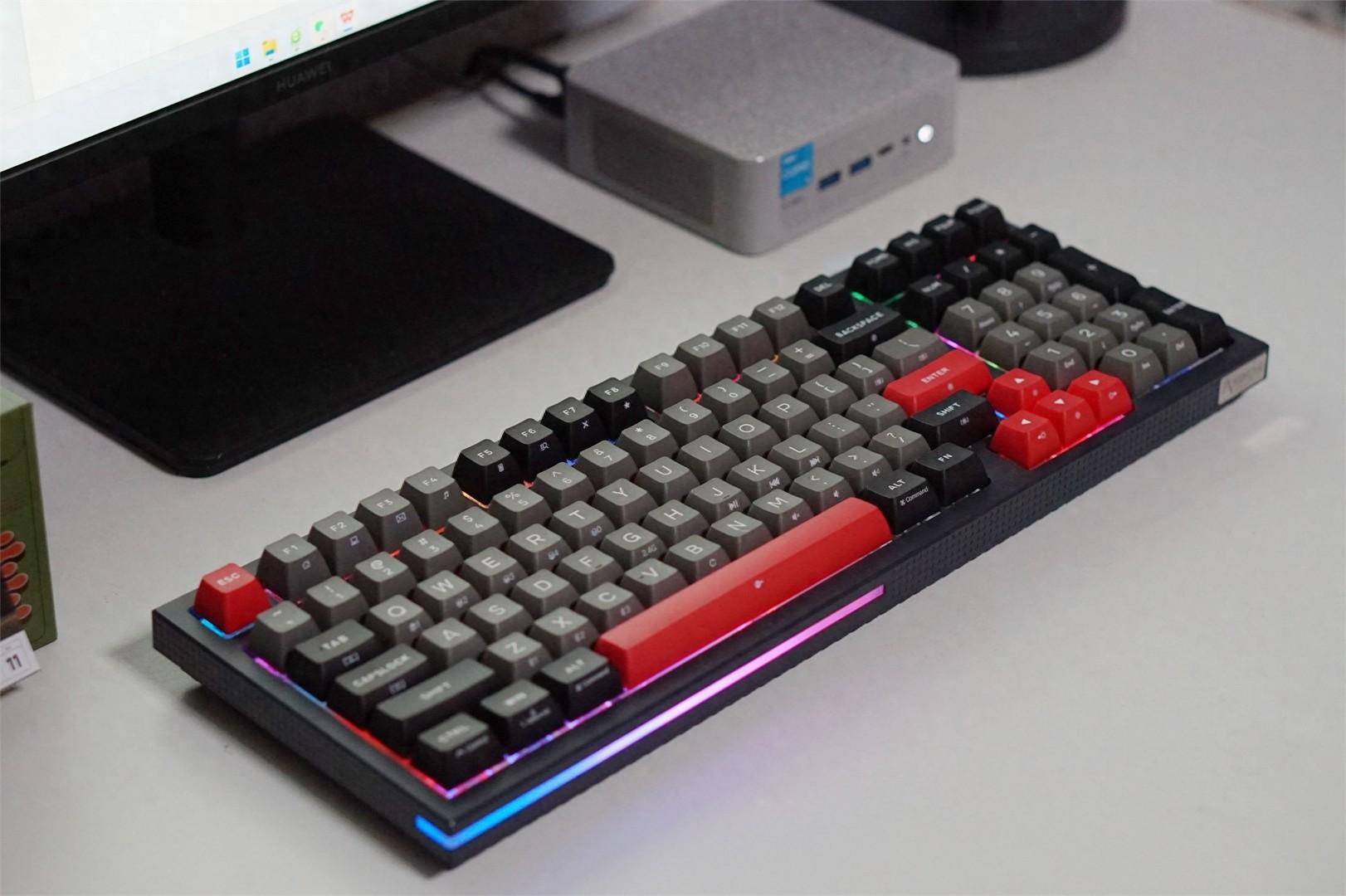 国产没有好键盘?深入使用KEMOVE K98后，我说说感受