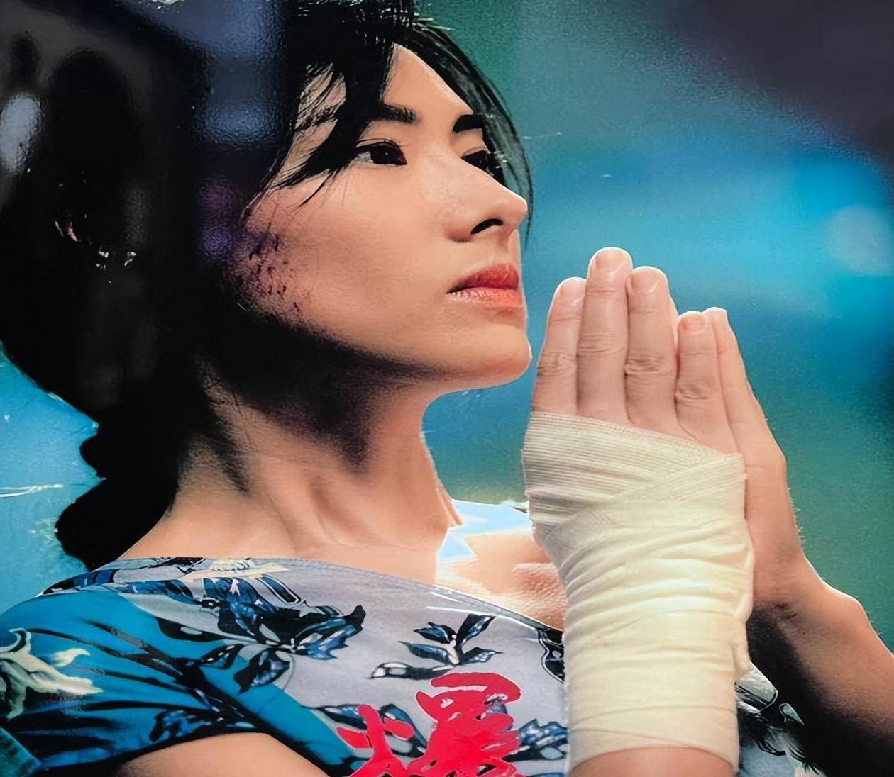 梁洛施:出席活动透露自己的感情现状,仨儿子担心母亲一人太孤单_观众