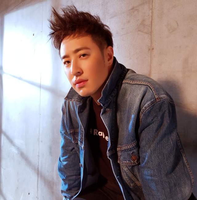 潘玮柏宣云补办婚礼!