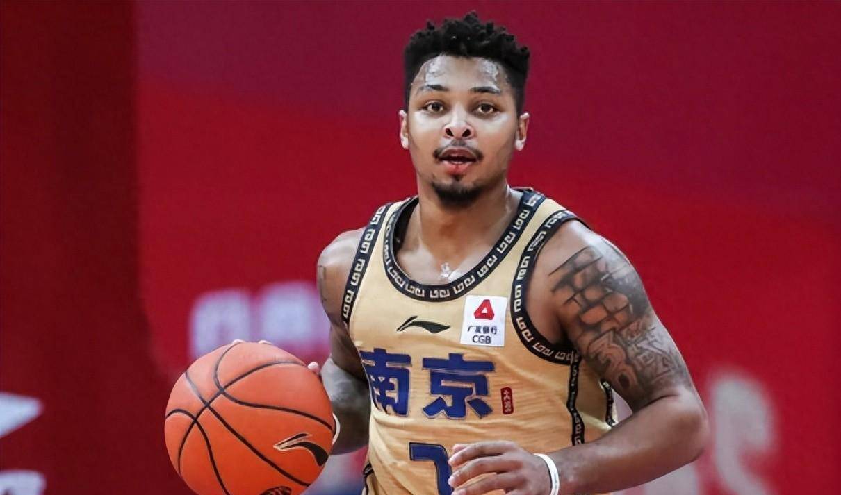 cba三消息:吉林新外援已到位,威尔斯想念广厦,男篮缺席落选赛_比赛