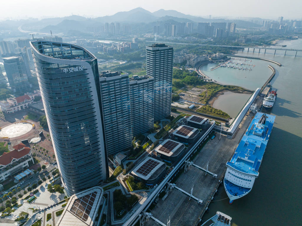 自贸试验区的南沙新区片区,这是我国建筑面积最大的邮轮母港综合体