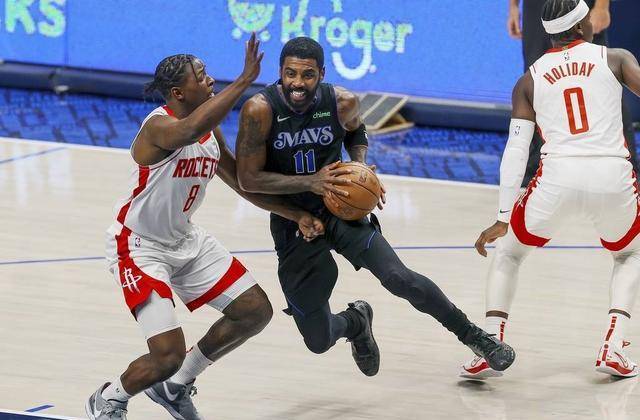 揍火箭就是拼天赋王炸66分怕过谁_独行侠_欧文_东契奇