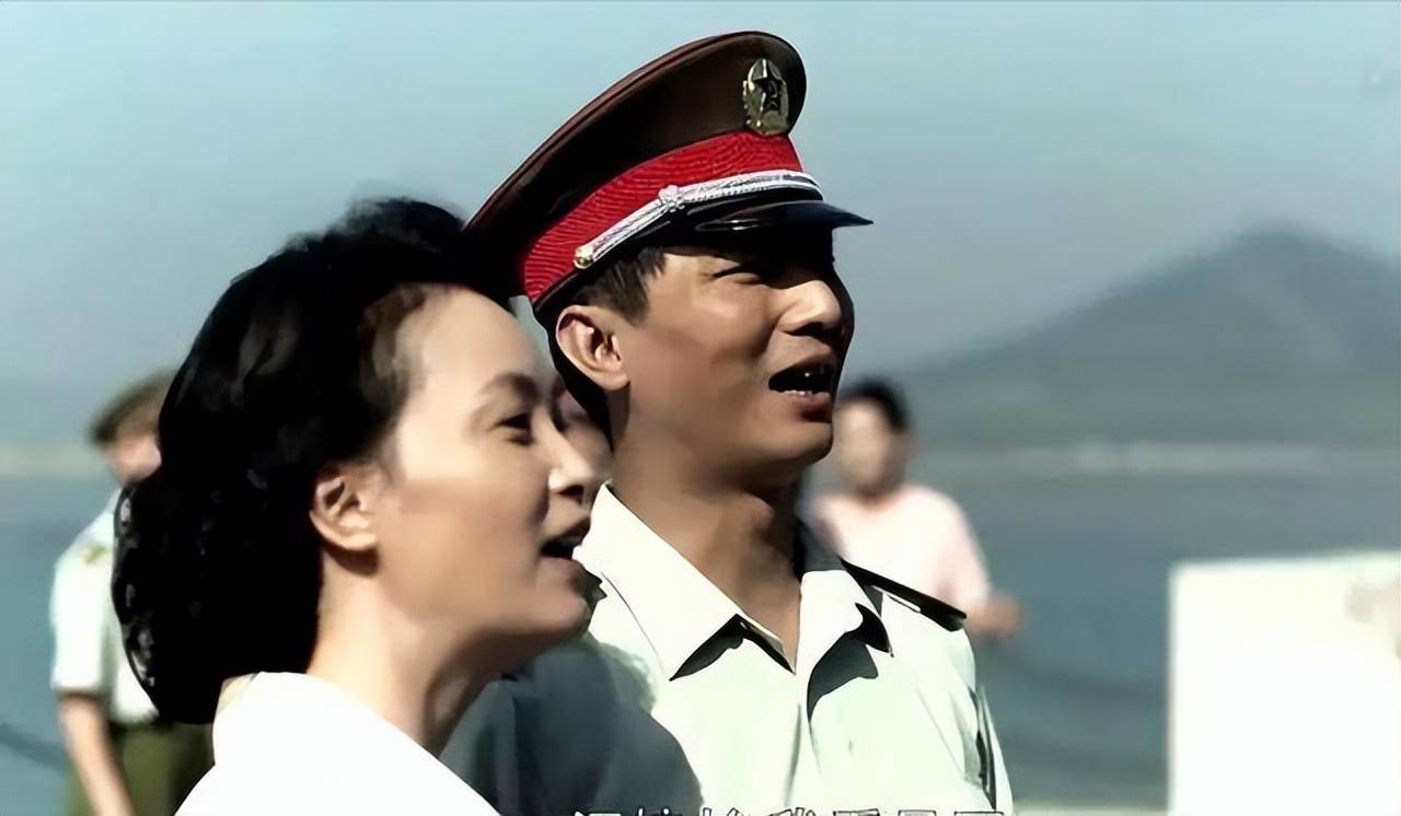 父母爱情:剧中人物小时候和长大后的对比,你更喜欢谁?