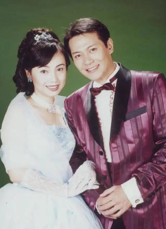 演员邓萃雯:我这辈子犯下最大的错误,就是爱上了有妇之夫江华_万梓良