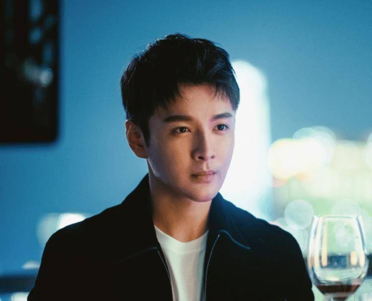 《一千零一夜》的陈默,时隔3年后,还出演《欢乐颂3》男主之一_张昊唯