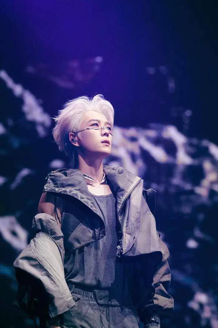 【成都】2023王栎鑫"岛"演唱会(河马票务)_音乐_演出_体育