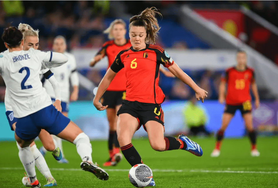 客场击败了苏格兰,他们也需要胆大妄为的比利时在最后两场比赛中丢分