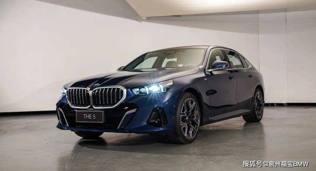 创新技术和应用-全新国产长轴距宝马5系与奔驰e级全方位对比_搜狐汽车