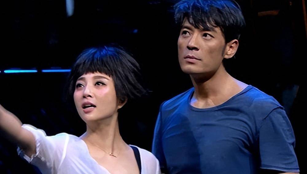 爱过王珞丹,负了殷桃,没想到和小12岁的她修成正果_李光洁_网友_邓超