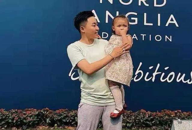 单身女ceo叶海洋,50万买精子生五国混血女儿,后又生下同父二胎_男人